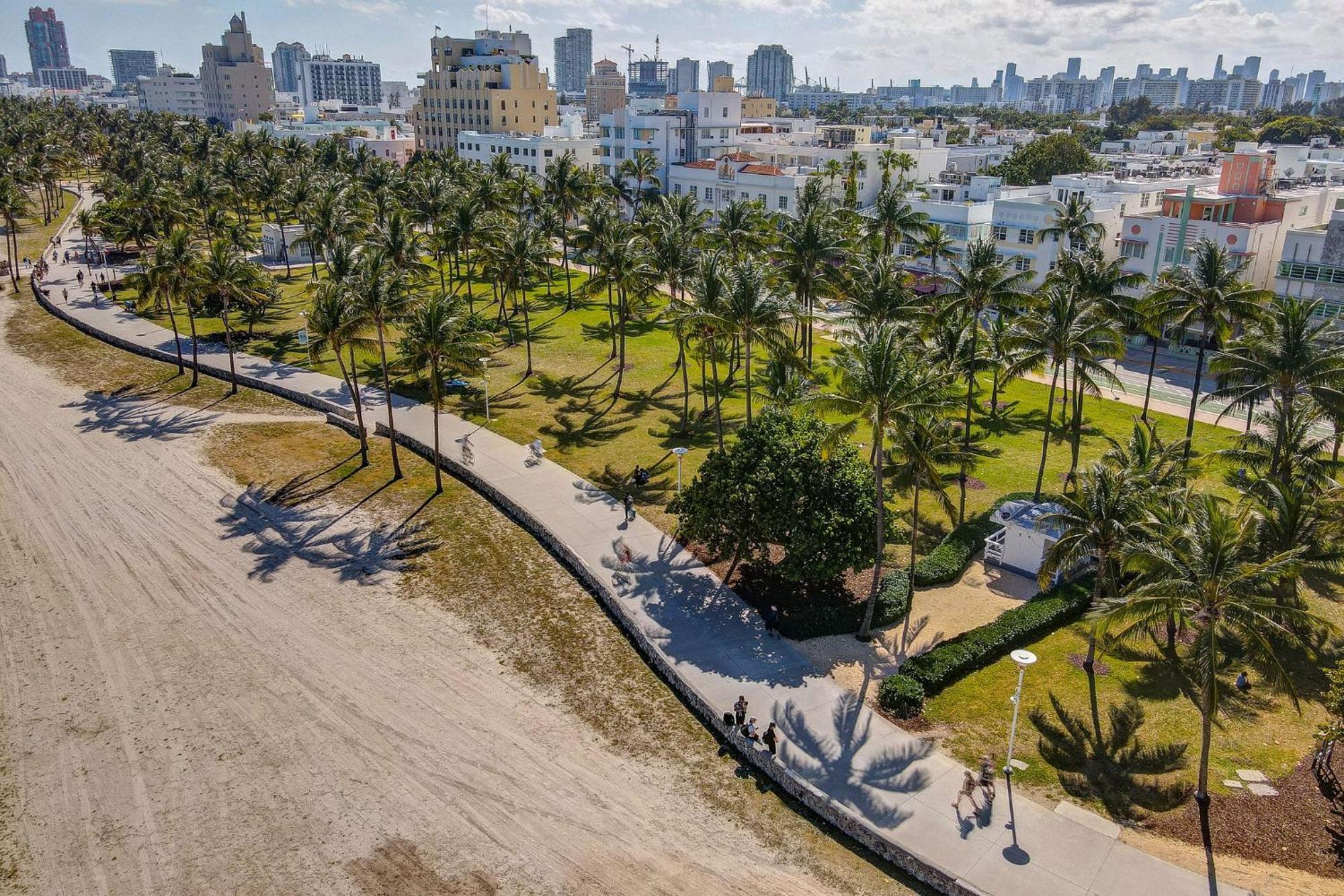 Ocean Drive Deco Apt W/2 Queen Beds, Steps 2 Beach Маями Бийч Екстериор снимка