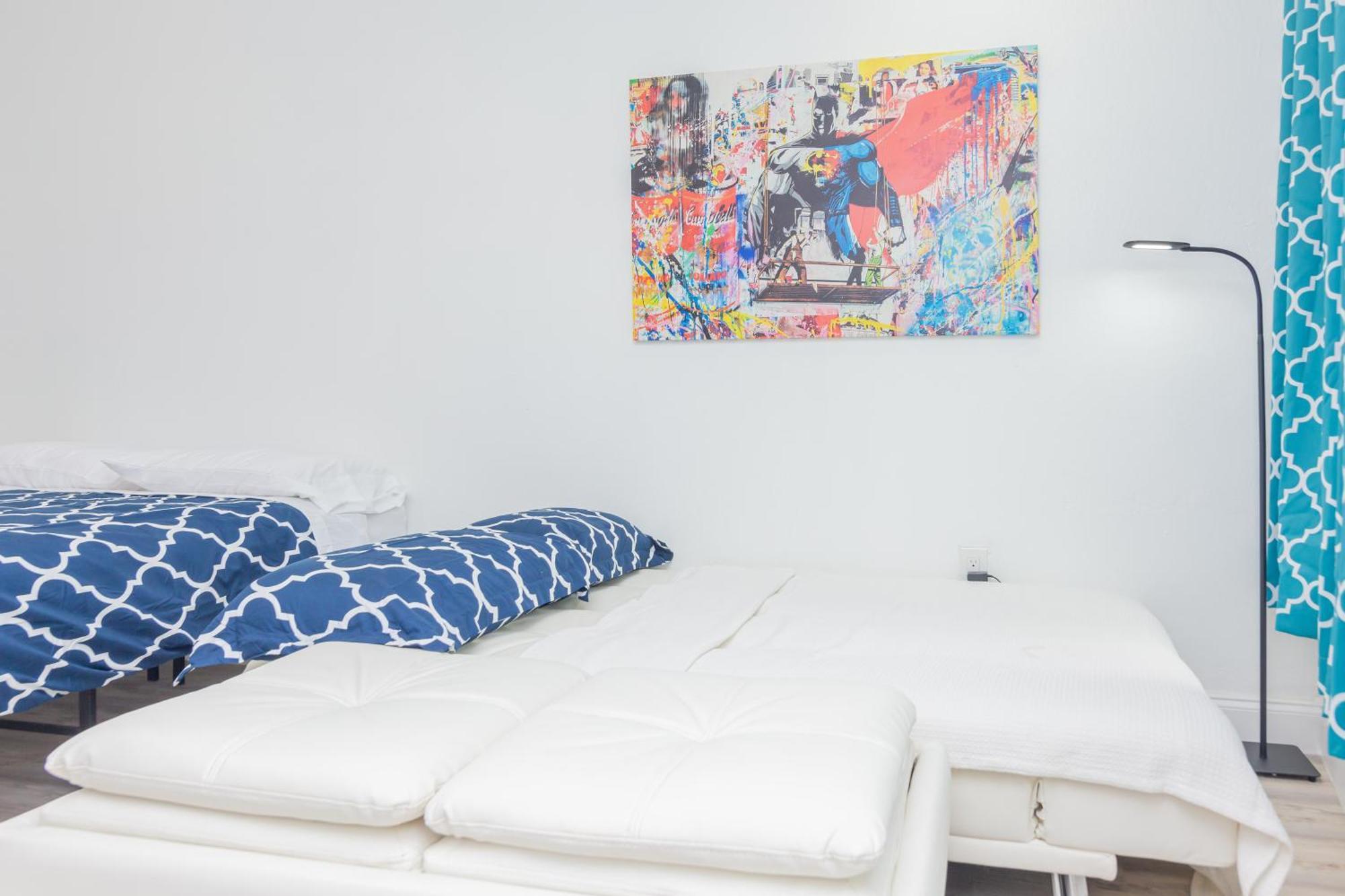 Ocean Drive Deco Apt W/2 Queen Beds, Steps 2 Beach Маями Бийч Екстериор снимка