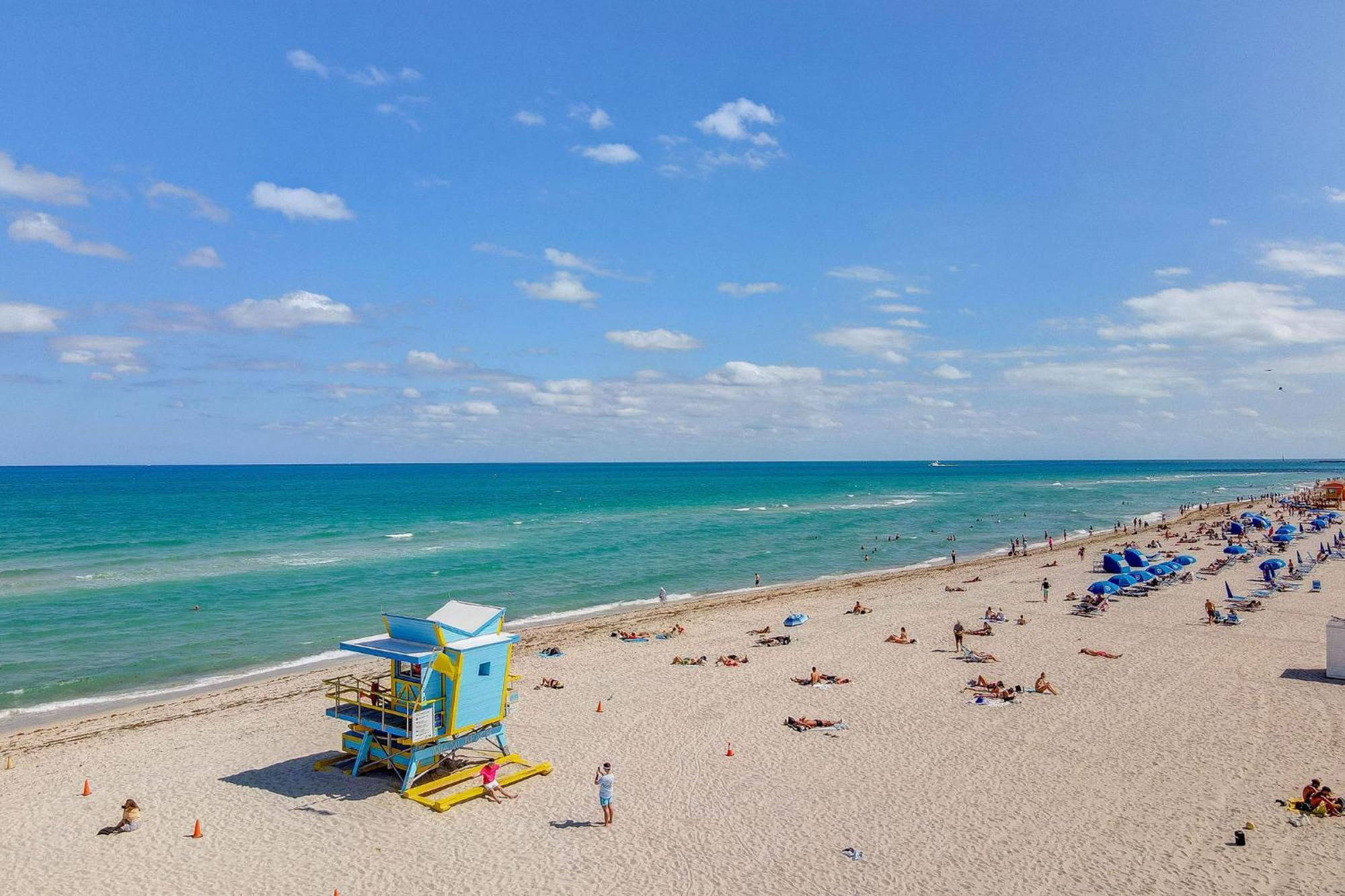 Ocean Drive Deco Apt W/2 Queen Beds, Steps 2 Beach Маями Бийч Екстериор снимка